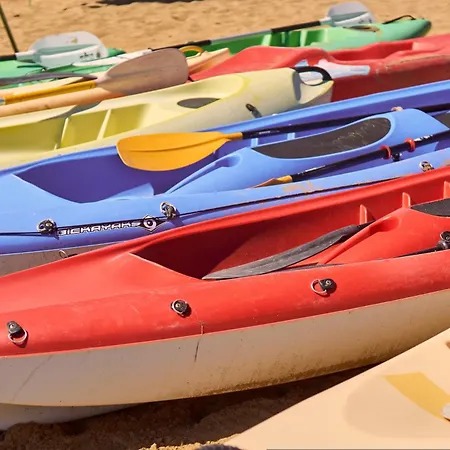 Comfort And Relax By The Pool-beahost