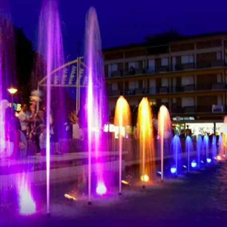 Comfort And Relax By The Pool-beahost