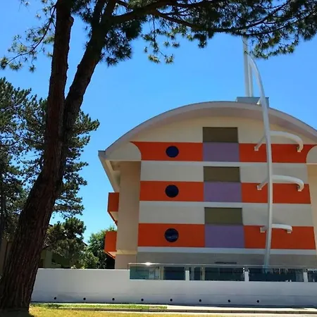 Comfort And Relax By The Pool-beahost * Bibione