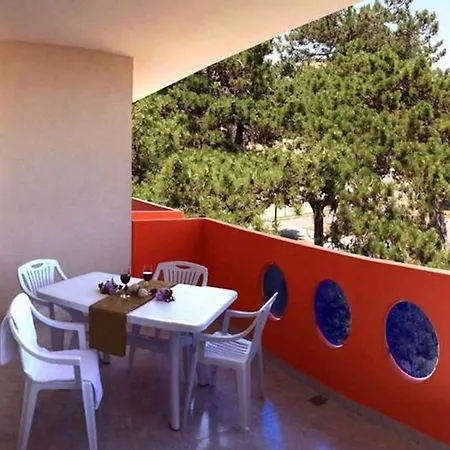 Апартаменты Comfort And Relax By The Pool-beahost Бибионе