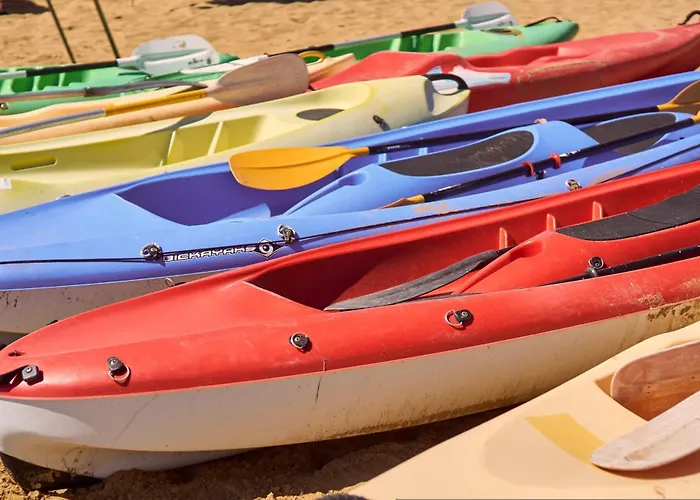 Comfort And Relax By The Pool-beahost